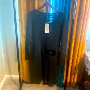 Still tagged, never worn! Grey, knit sweater dress w/buckle, size large
